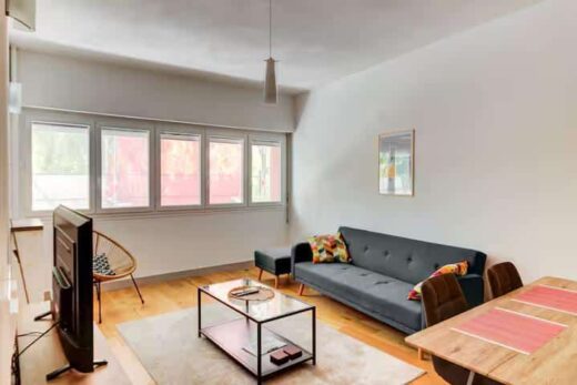 Appartement&#x20;moderne&#x20;et&#x20;confortable&#x20;dans&#x20;le&#x20;quartier&#x20;du&#x20;port&#x20;de&#x20;Nice