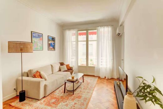Location&#x20;Appartement&#x20;Chic&#x20;avec&#x20;balcon&#x20;&#x00E0;&#x20;Nice,&#x20;&#x00E0;&#x20;1&#x20;Minute&#x20;de&#x20;la&#x20;Mer